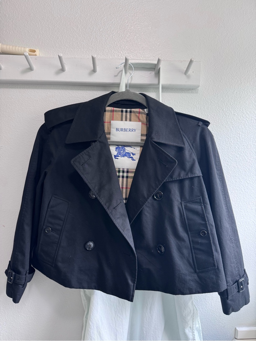 Burberry Cropped Mayfair Heritage Trench Jacket